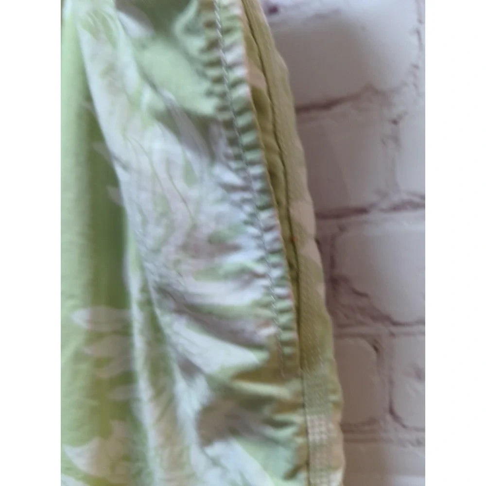 Tommy Bahama Relax Swim Trunks shorts L Green white pineapples Lined suit